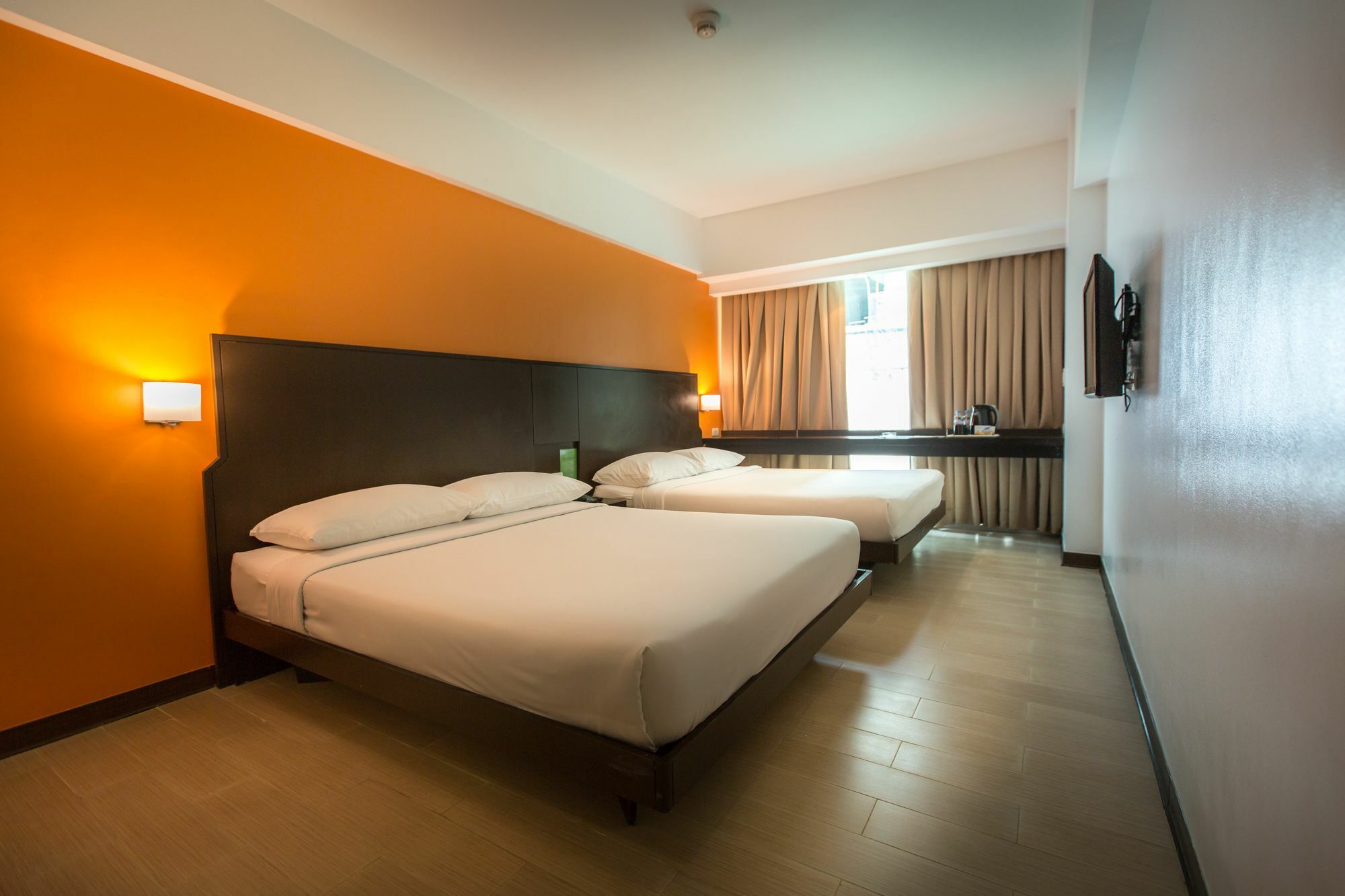 Holiday Inn Express Manila Newport City, An Ihg Hotel Paranaque City Exterior photo